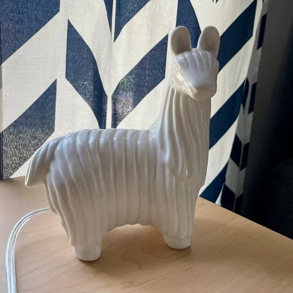 Llama lamp - Picture 6 of 10